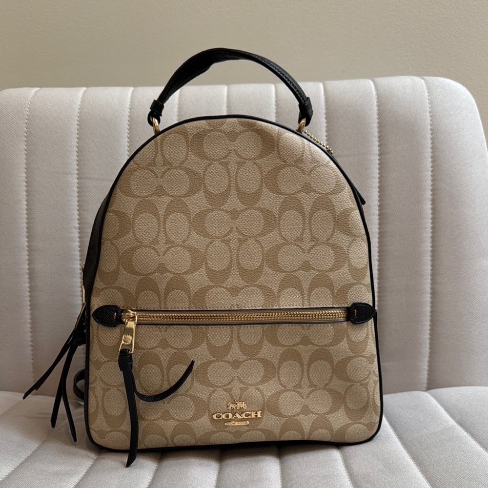 🌟SOLD🌟Coach Tan and Black Backpack Compact Design